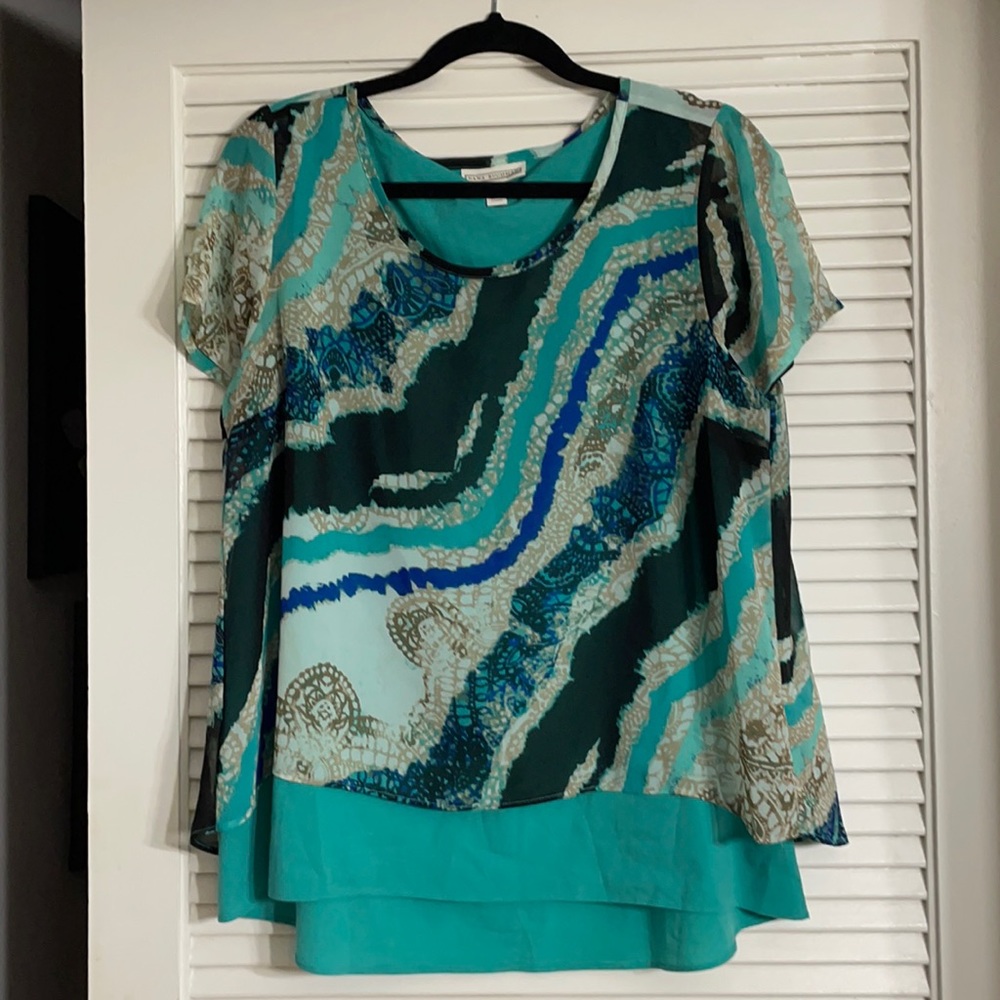 Dana Buchman split back top
